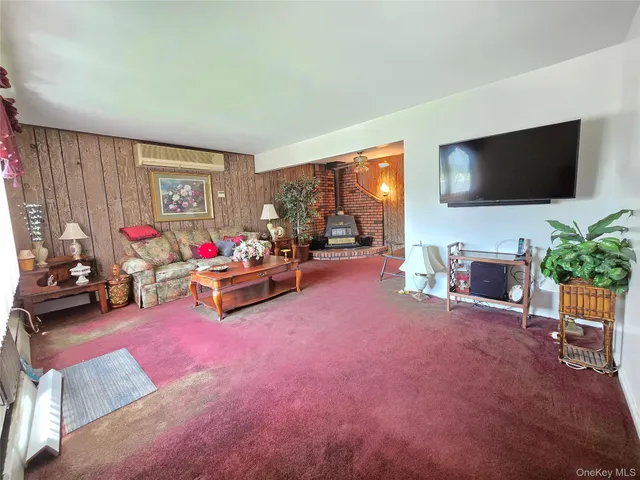 $799,999 | 306 Covert Avenue, New Hyde Park, NY 11040