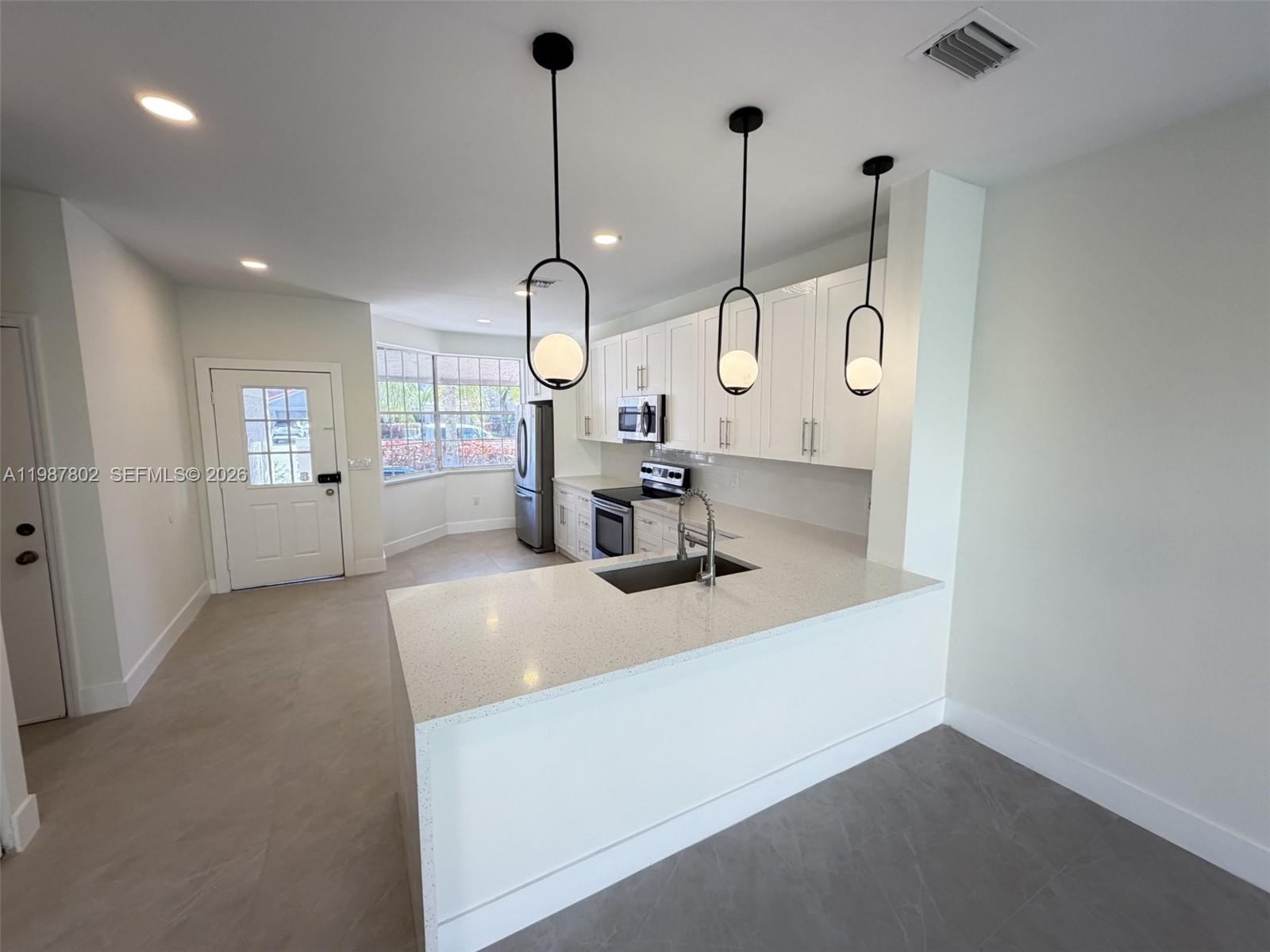 20951 Vía Oleander, Unit C Boca Raton, FL 33428 - Photo 9 of 28