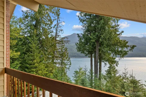$1,250,000 | 160 Wilderness Lane, Easton, WA 98925