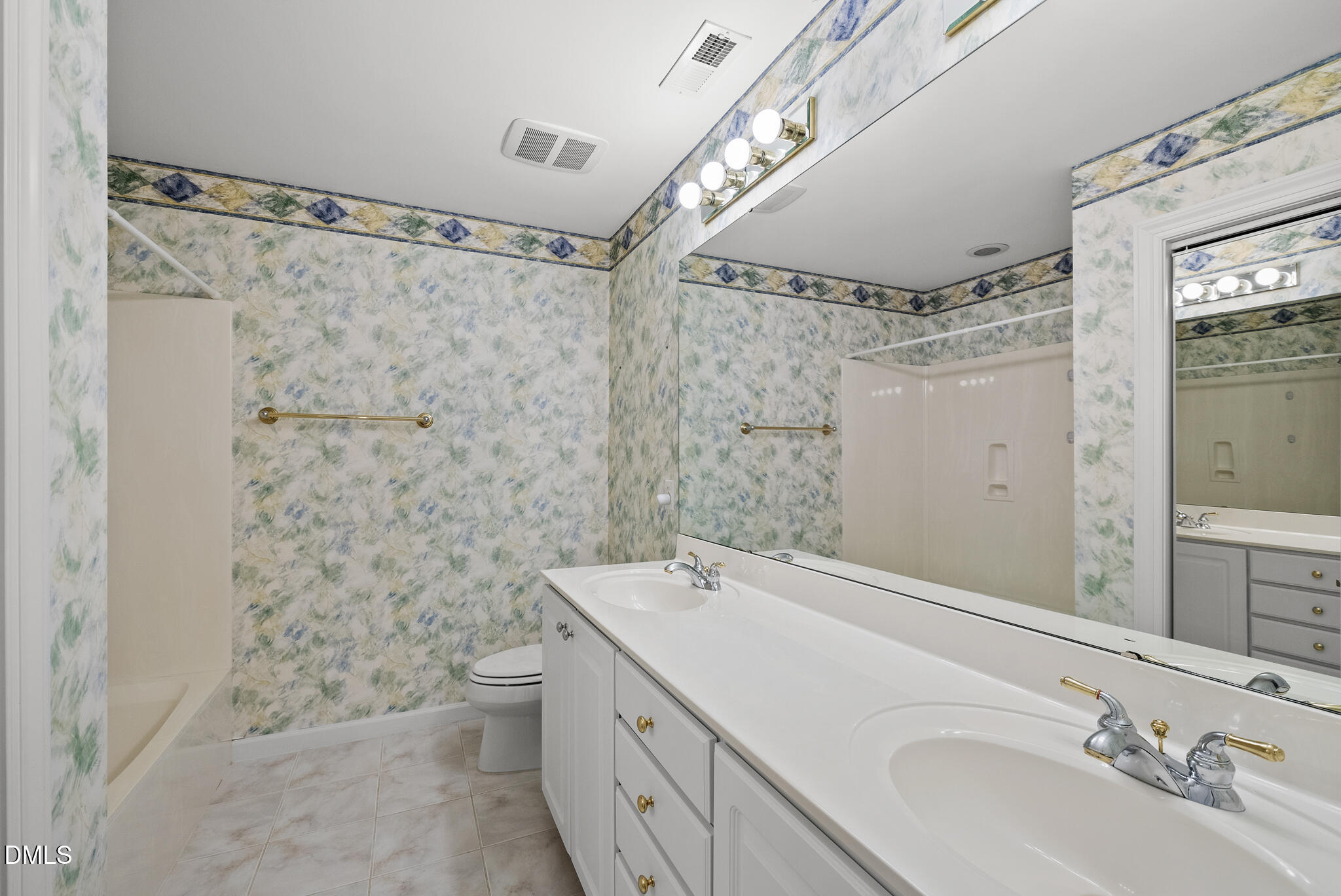 3403 Barron Berkeley Way Raleigh, NC 27612 - Photo 12 of 53 DSC09121