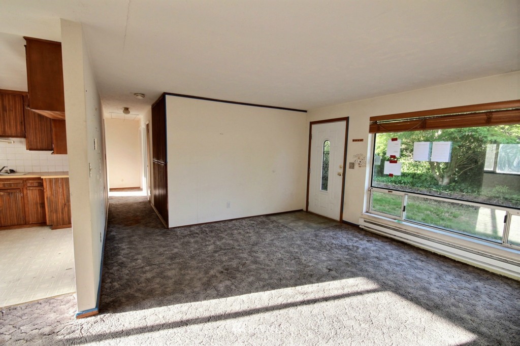 859 Pierce Avenue Northeast Renton, WA 98056 - Photo 5 of 25 Gallery Image 5