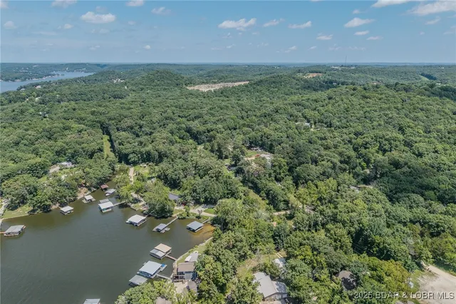 $339,000 | 43 Rockport Road, Sunrise Beach, MO 65079