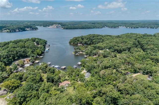 $339,000 | 43 Rockport Road, Sunrise Beach, MO 65079