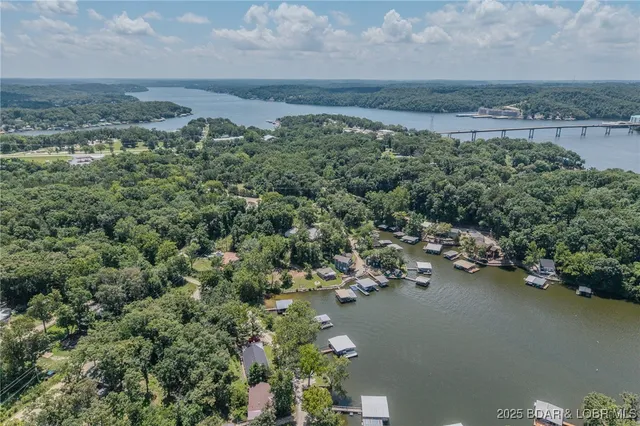 $339,000 | 43 Rockport Road, Sunrise Beach, MO 65079