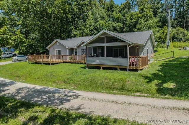 $339,000 | 43 Rockport Road, Sunrise Beach, MO 65079