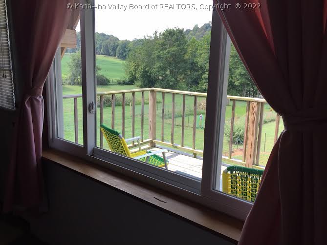 117 Barlow Road Letart, WV 25253 - Photo 8 of 12 Gallery Image 8