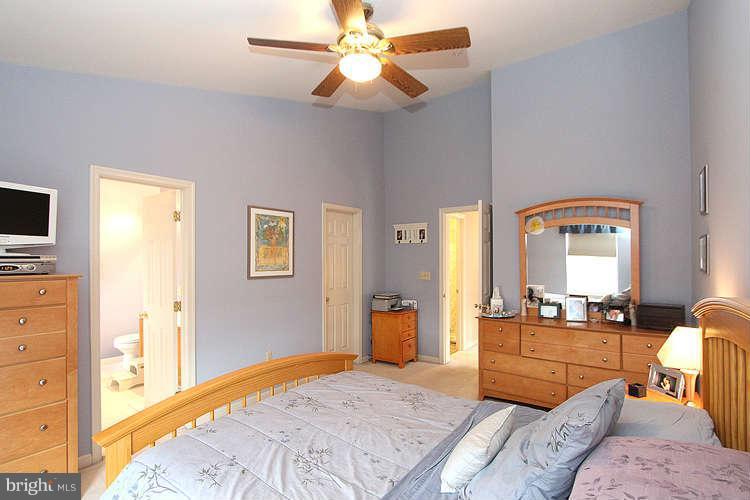 1800 Locust Grove Road Silver Spring, MD 20910 - Photo 19 of 30 Bedroom (Master)
