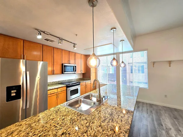 $2,200 | 6605 North 93RD Avenue, Unit 1086, Glendale, AZ 85305
