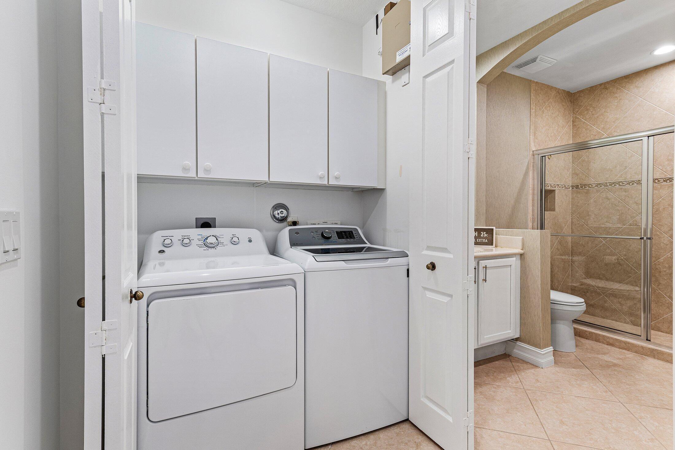 6309 Graycliff Drive, Unit C Boca Raton, FL 33496 - Photo 19 of 80 Laundry area