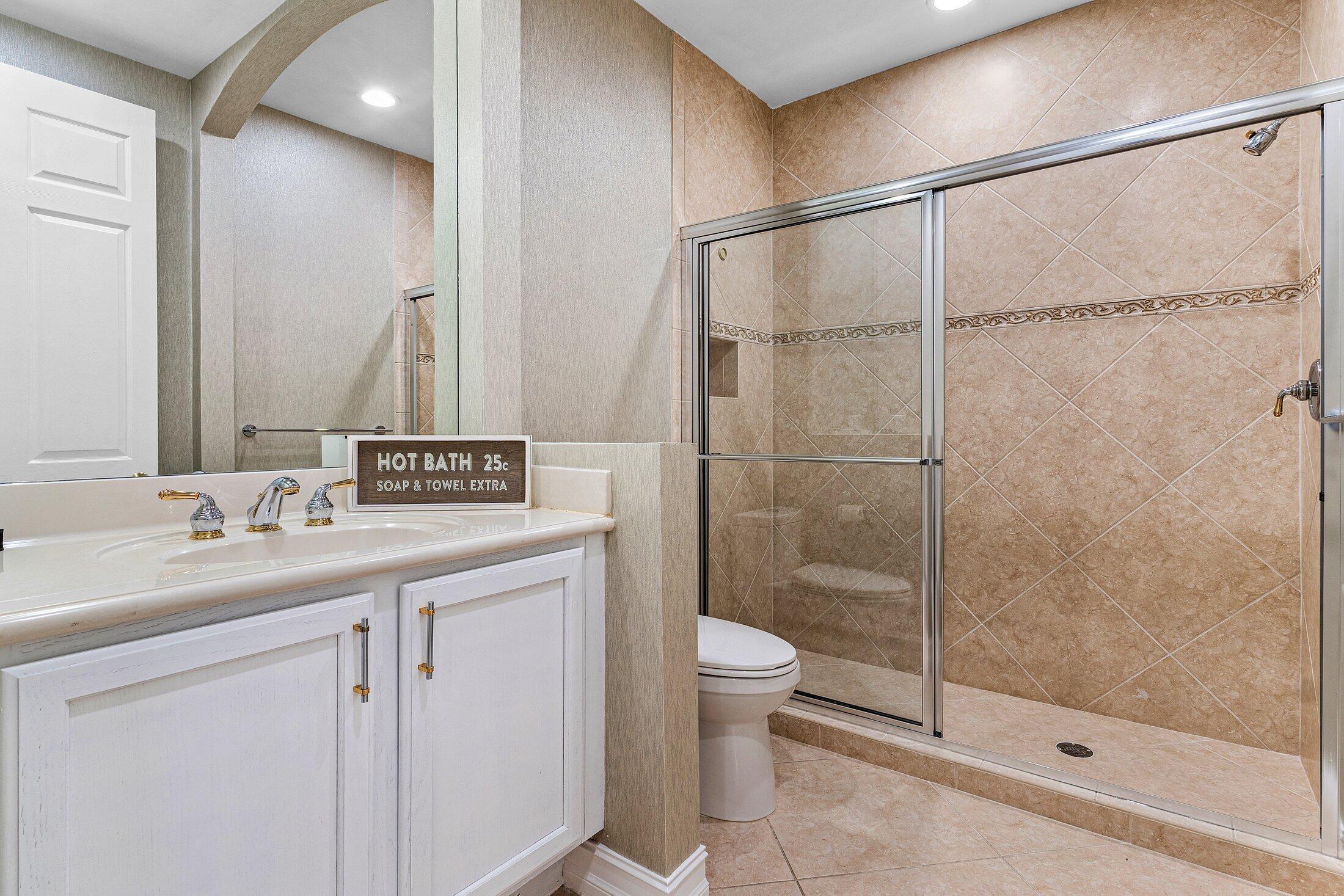 6309 Graycliff Drive, Unit C Boca Raton, FL 33496 - Photo 21 of 80 3rd Bathroom
