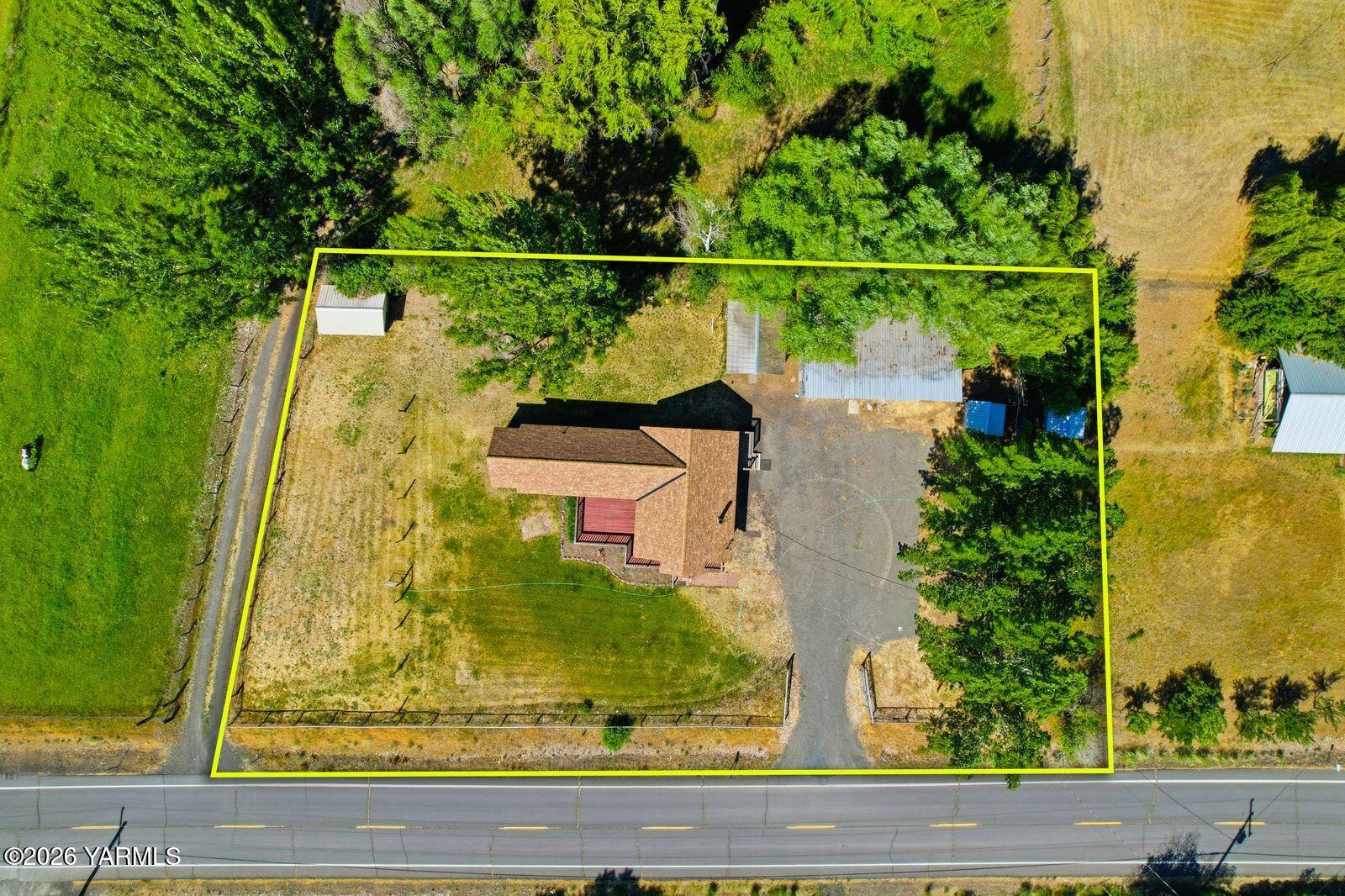 3780 Nile Road Naches, WA 98937 - Photo 38 of 43 a view of swimming pool from a window