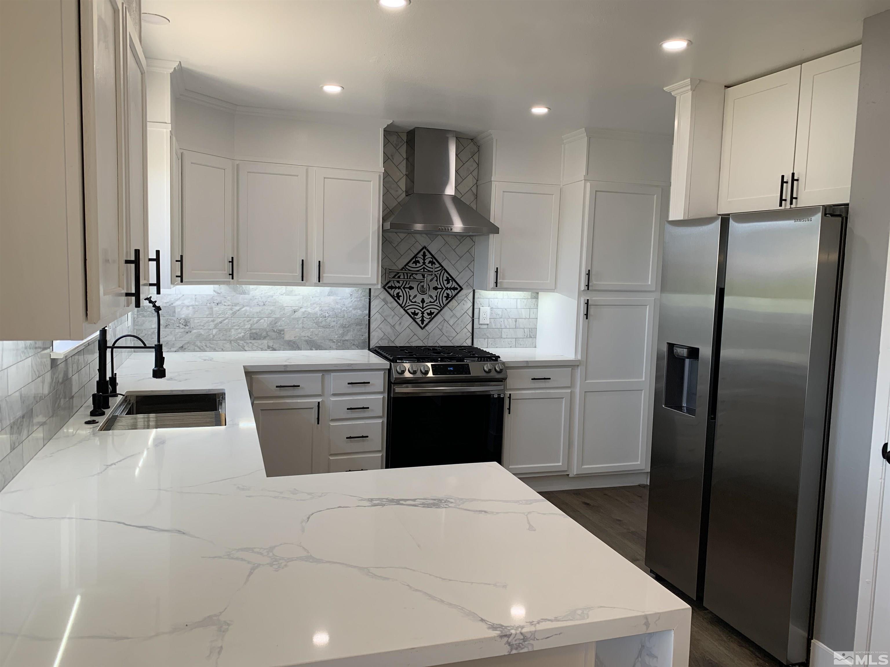 2755 Everett Drive Reno, NV 89503 - Photo 4 of 29 Photo 4