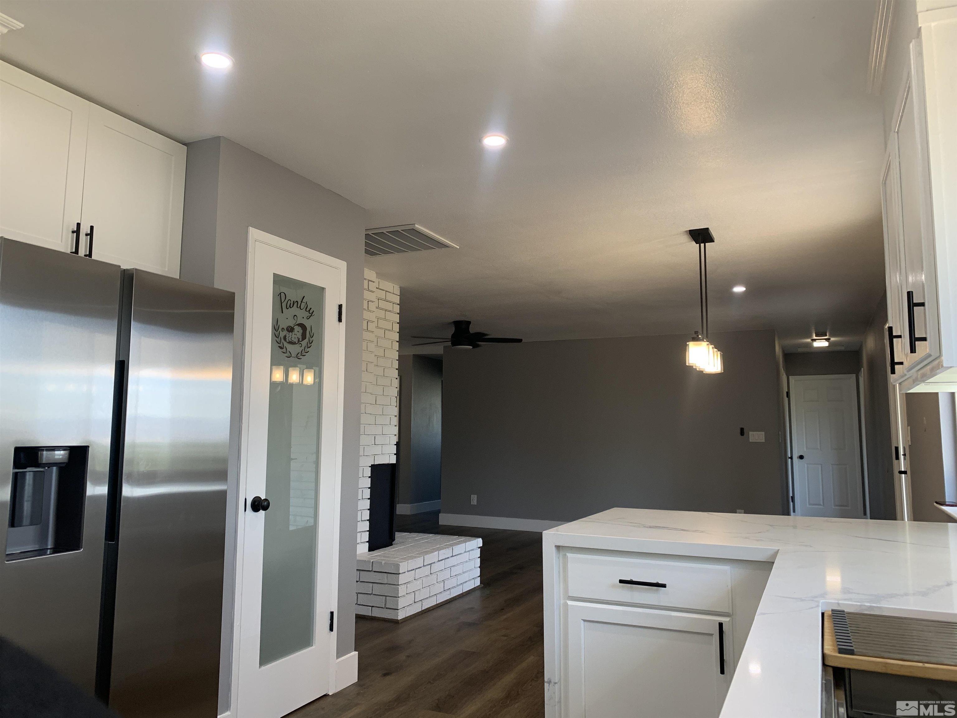 2755 Everett Drive Reno, NV 89503 - Photo 9 of 29 Photo 9