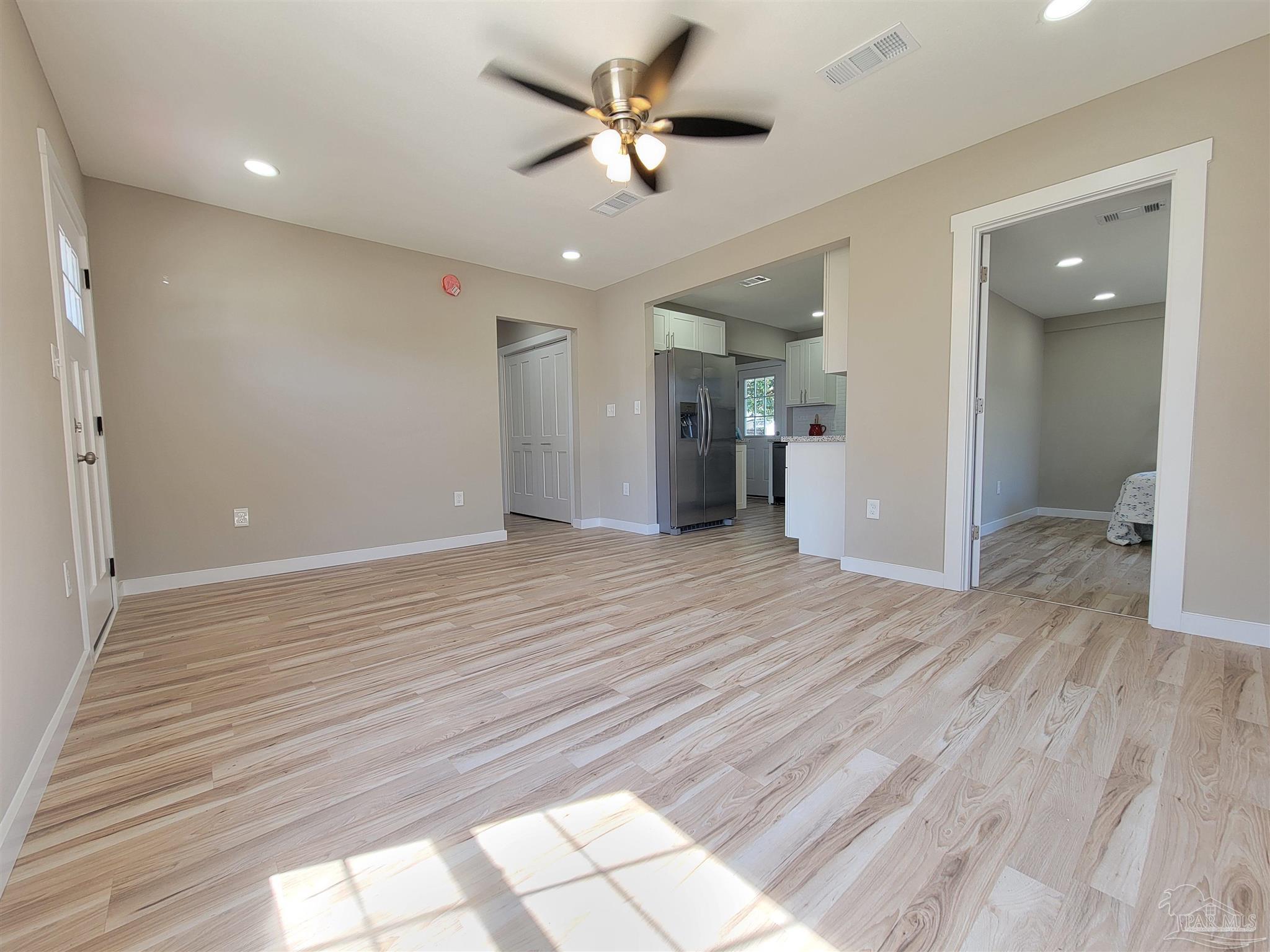 206 Bryant Road Pensacola, FL 32507 - Photo 3 of 23