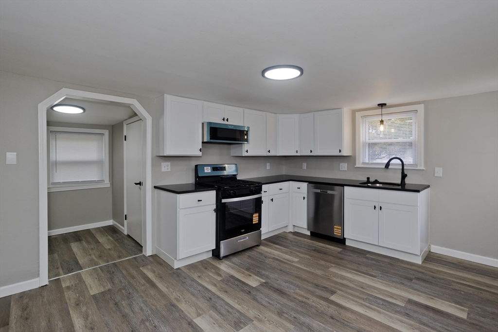 151 Littleton Street Springfield, MA 01104 - Photo 21 of 42