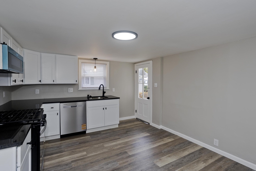 151 Littleton Street Springfield, MA 01104 - Photo 23 of 42