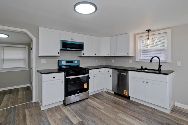 $274,900 | 151 Littleton Street, Springfield, MA 01104