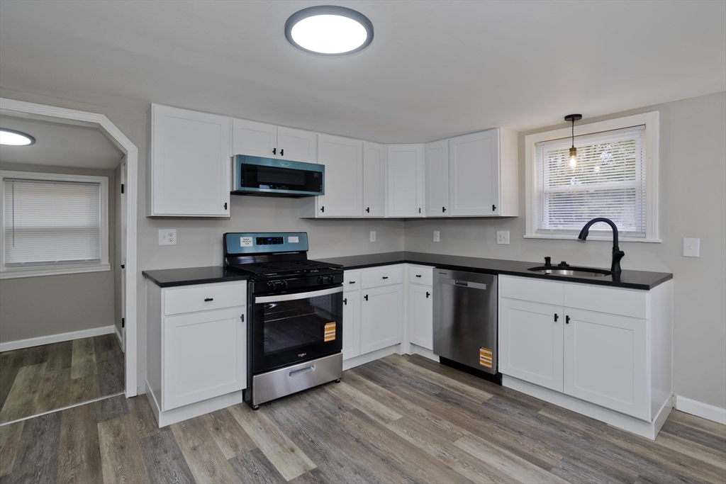 151 Littleton Street Springfield, MA 01104 - Photo 24 of 42