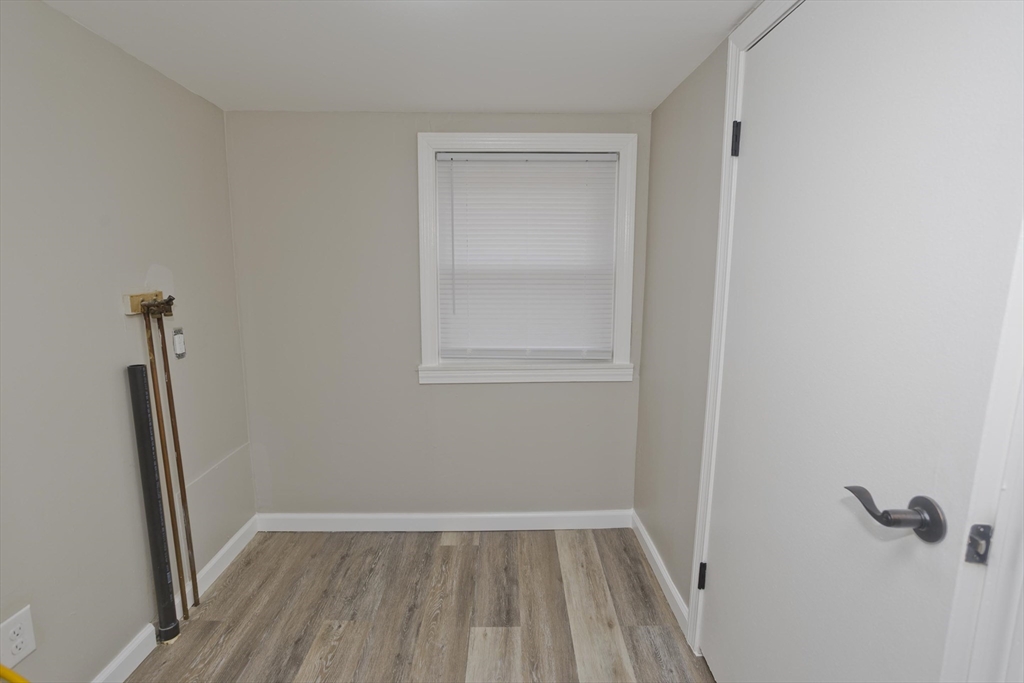 151 Littleton Street Springfield, MA 01104 - Photo 27 of 42