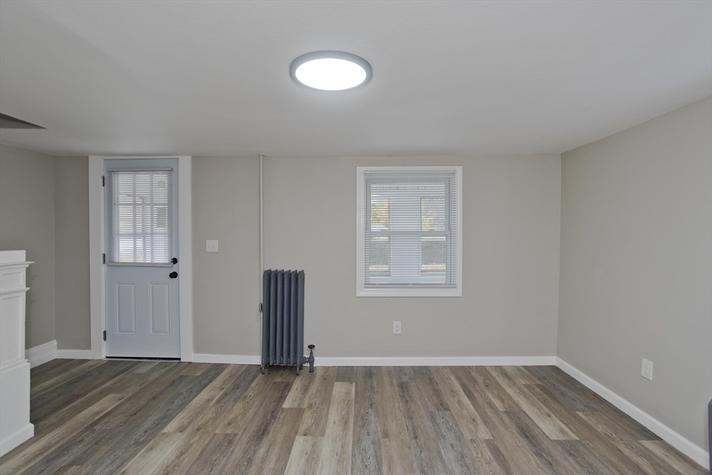 151 Littleton Street Springfield, MA 01104 - Photo 9 of 42