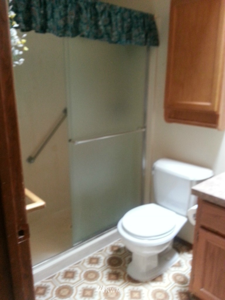 10518 237th Place Southwest Edmonds, WA 98020 - Photo 10 of 14 Gallery Image 10