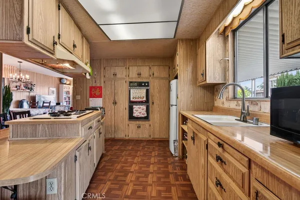 $199,000 | 24921 Muirlands Boulevard, Unit 32, Lake Forest, CA 92630