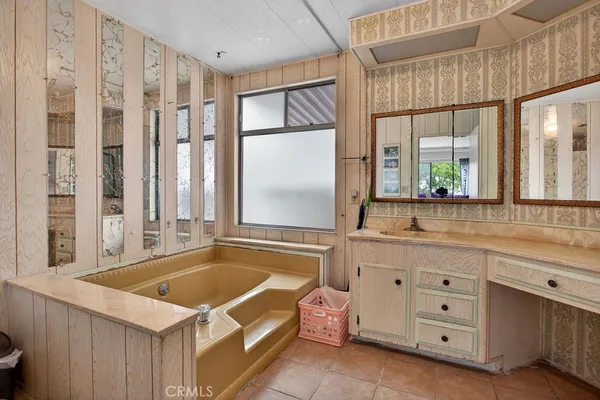 $199,000 | 24921 Muirlands Boulevard, Unit 32, Lake Forest, CA 92630