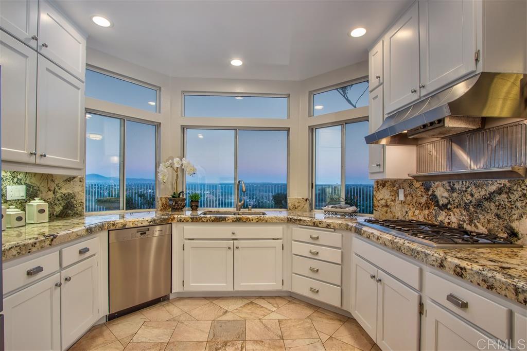 12815 Chaparral Ridge Road San Diego, CA 92130 - Photo 12 of 25