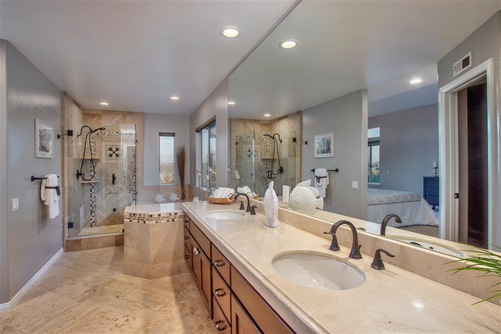 12815 Chaparral Ridge Road San Diego, CA 92130 - Photo 16 of 25