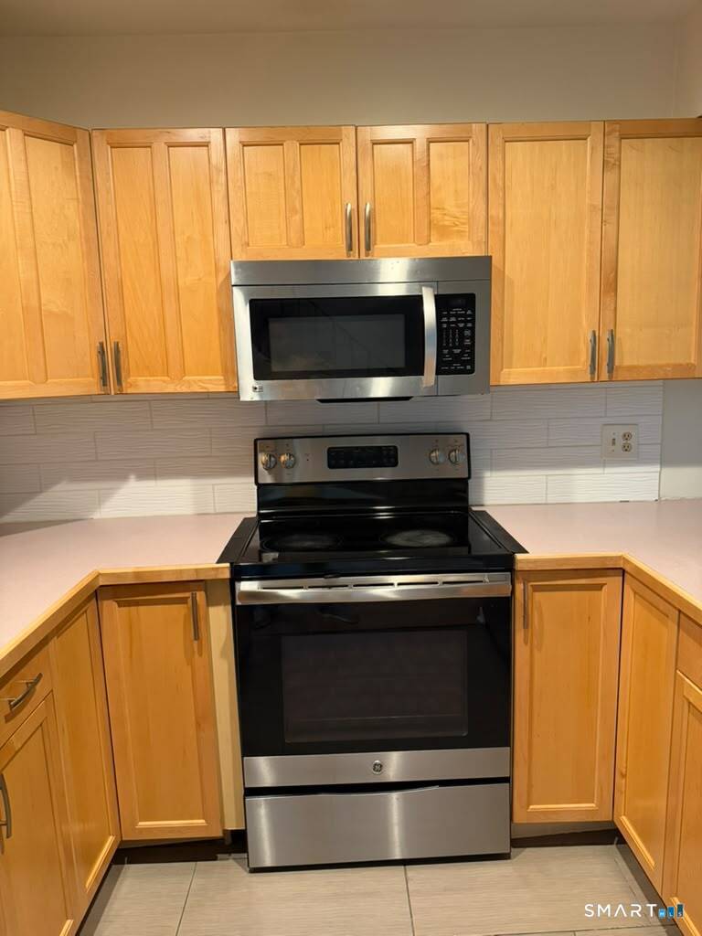 75 Leslie Road, Unit D Bridgeport, CT 06606 - Photo 4 of 24