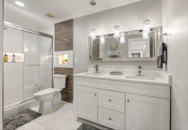 $579,999 | 105 North Gateshead Crossing, Goose Creek, SC 29445