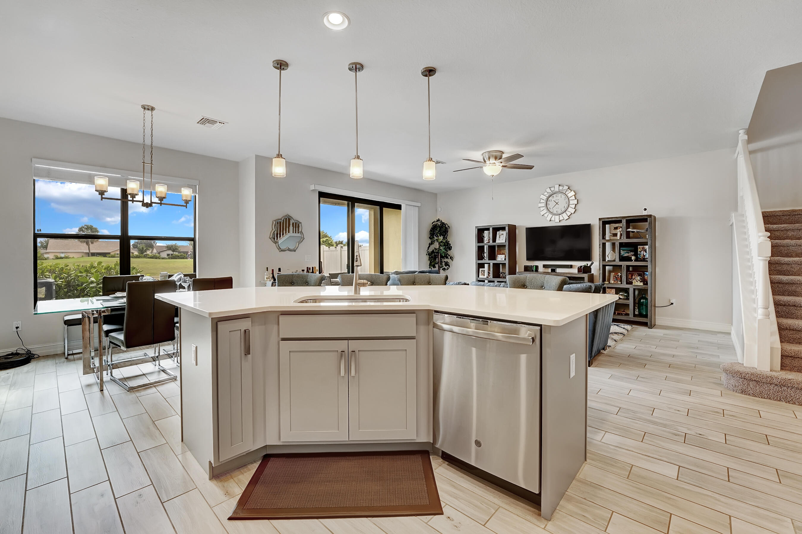10186 Akenside Drive Boca Raton, FL 33428 - Photo 8 of 40 DSC08409
