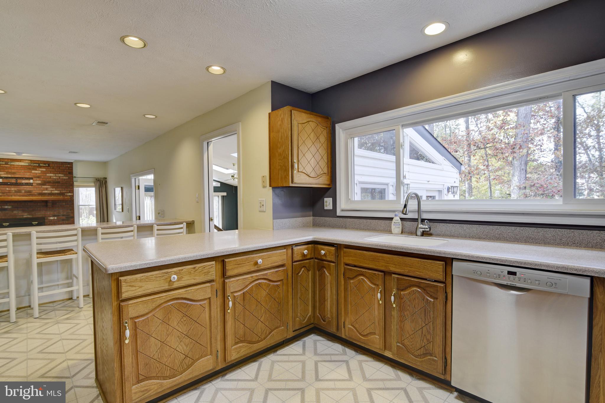 49 Carrollton Road Sterling, VA 20165 - Photo 21 of 61