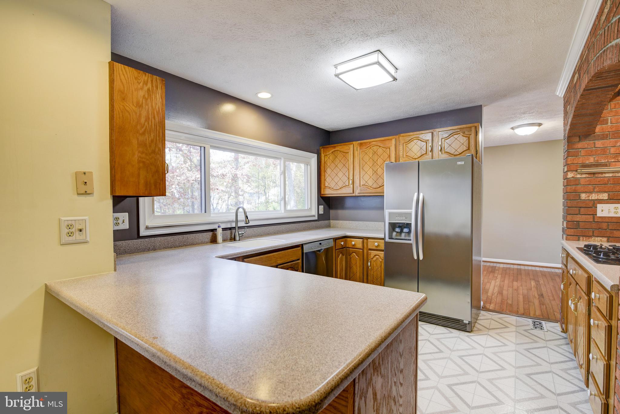 49 Carrollton Road Sterling, VA 20165 - Photo 22 of 61