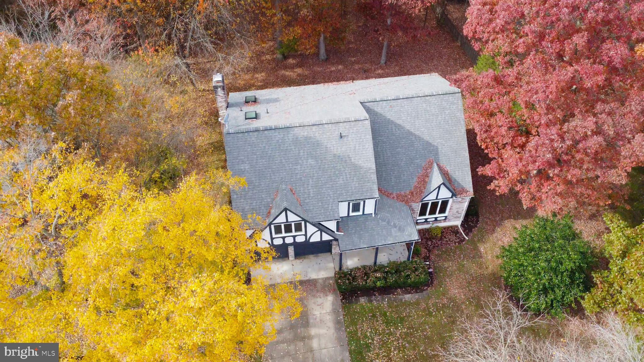 49 Carrollton Road Sterling, VA 20165 - Photo 3 of 61