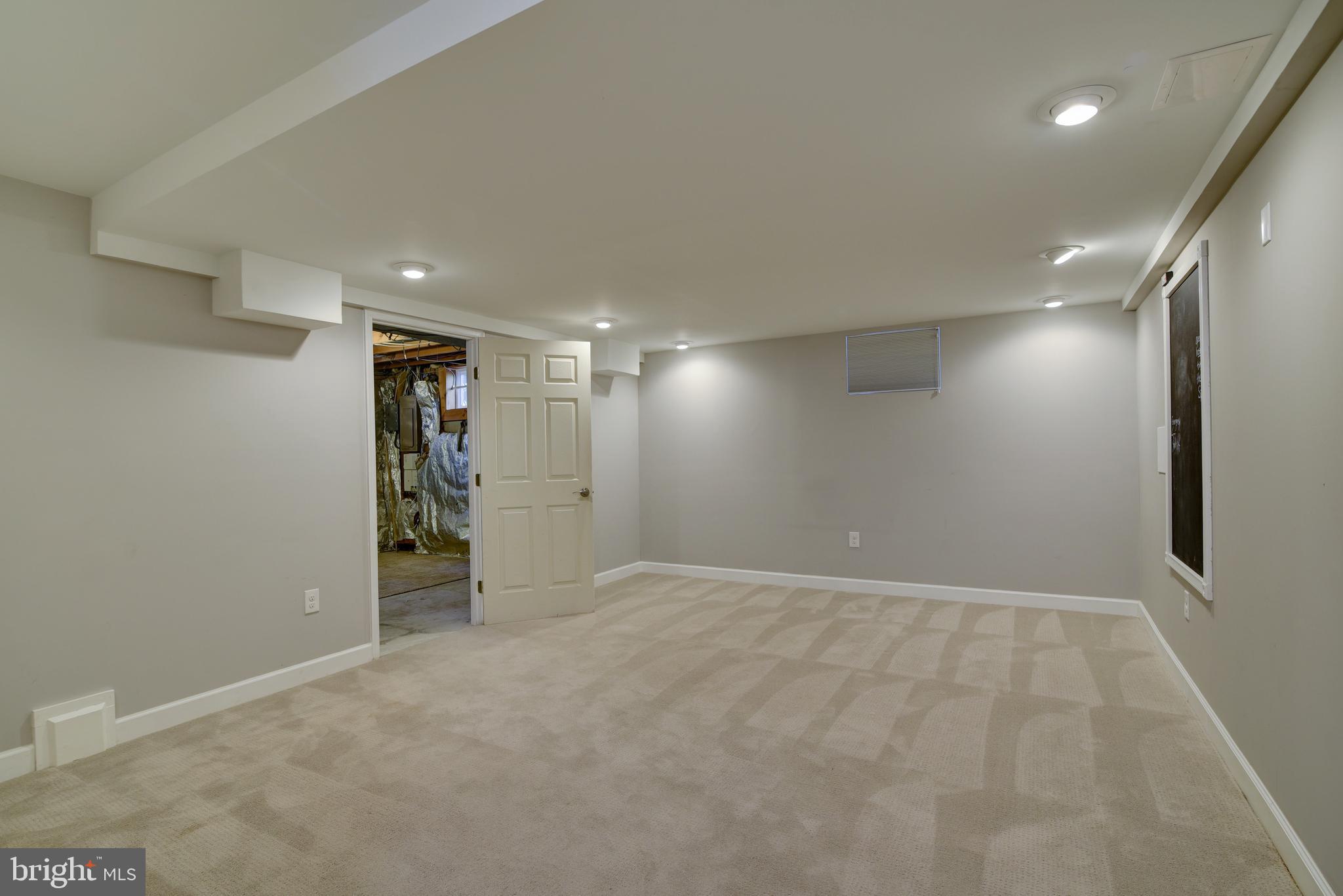 49 Carrollton Road Sterling, VA 20165 - Photo 48 of 61