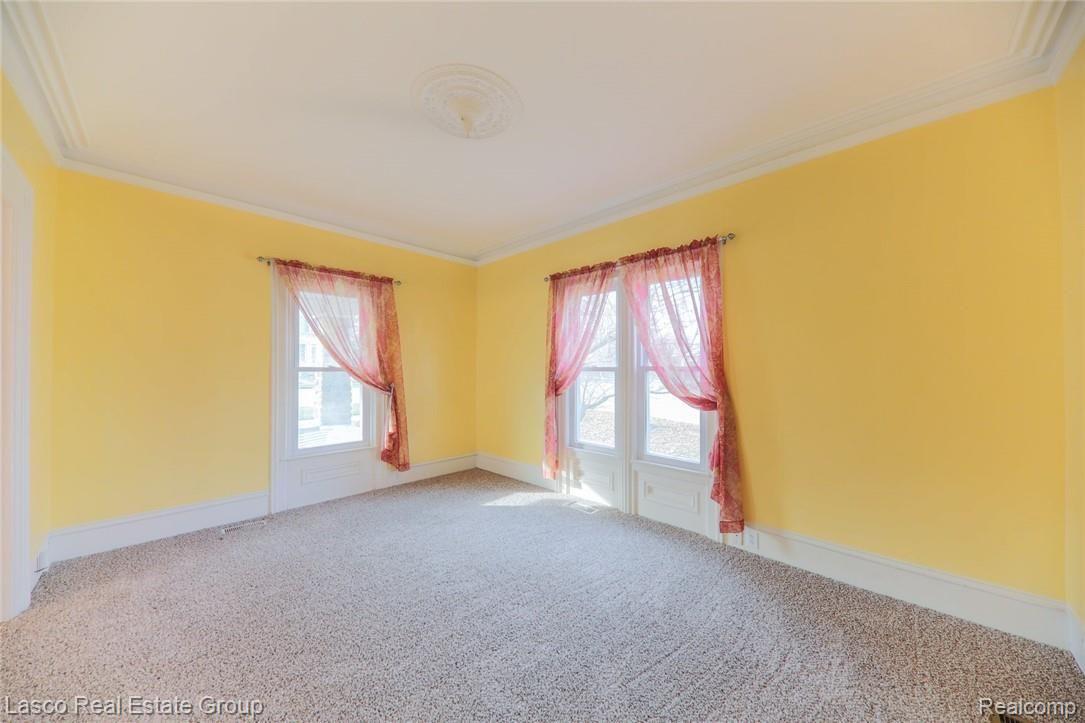 401 Main Street Fenton, MI 48430 - Photo 4 of 13 GP8C6291.JPG
