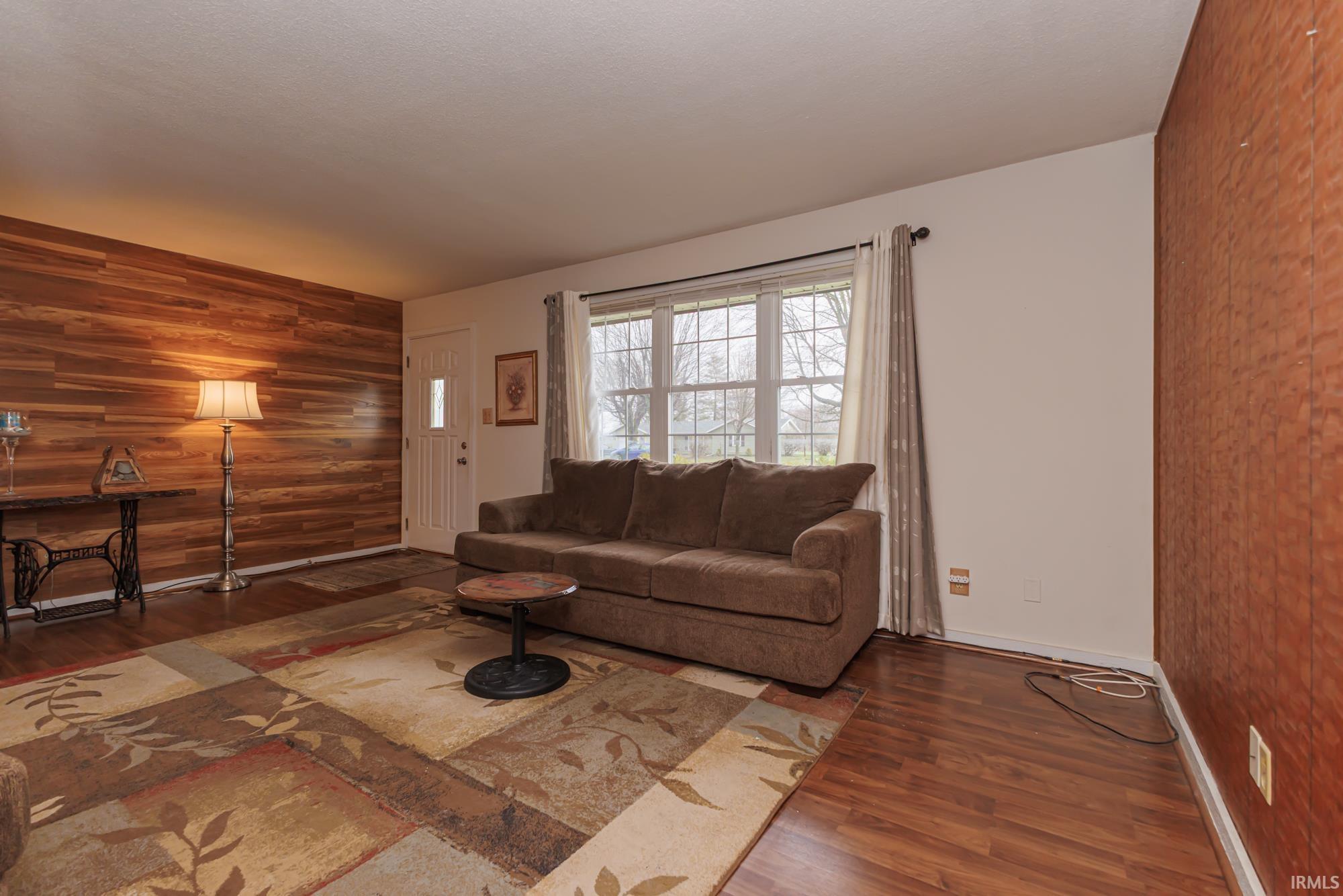 3509 North Harrison Road Muncie, IN 47304 - Photo 3 of 36