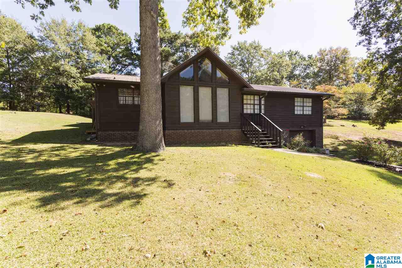5440 Robin Circle Adamsville, AL 35005 - Photo 3 of 30