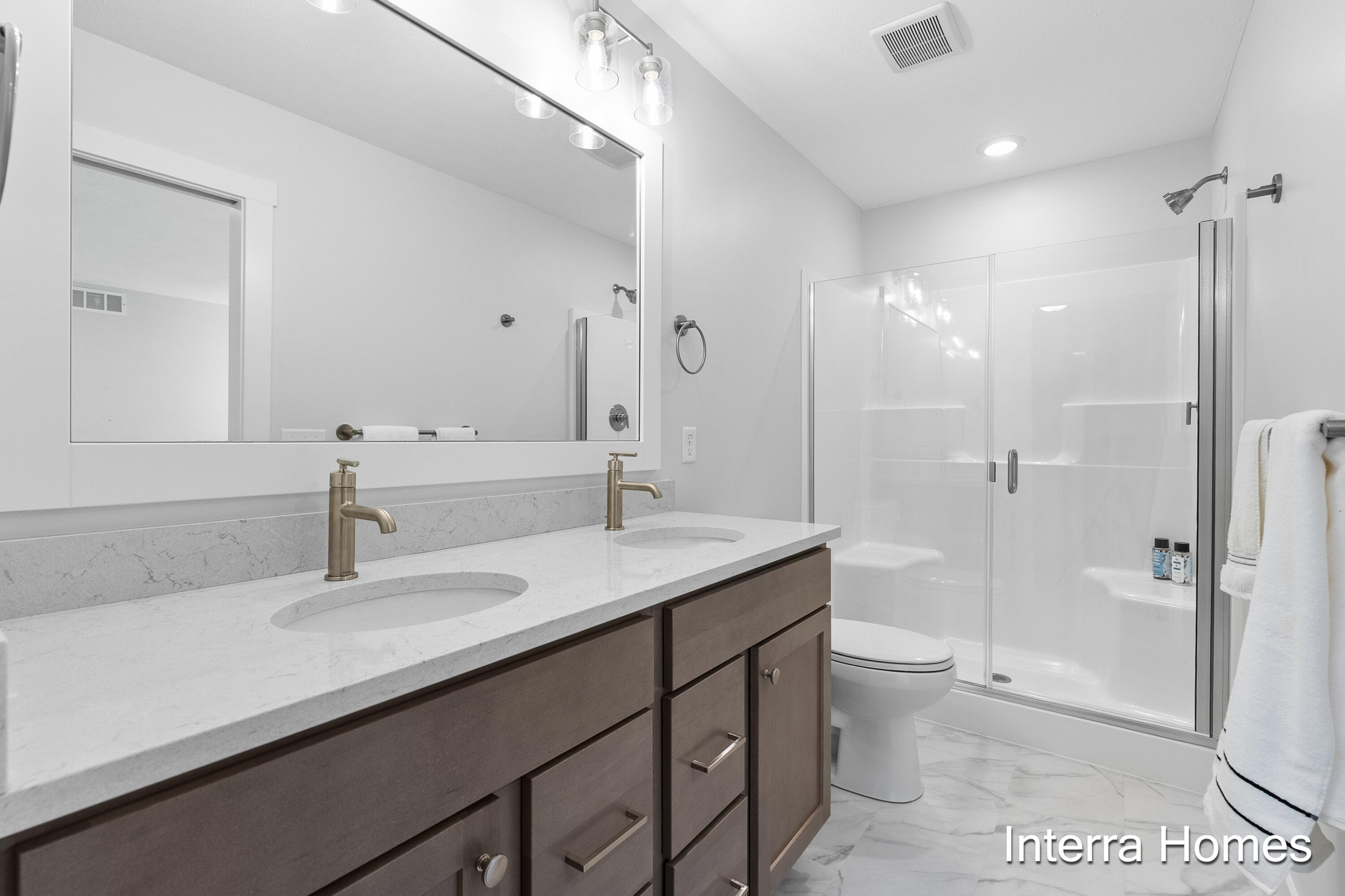 327 Round Hill Road Kalamazoo, MI 49009 - Photo 15 of 29 Round Hill Rd 327 Kalamazoo 49009-15