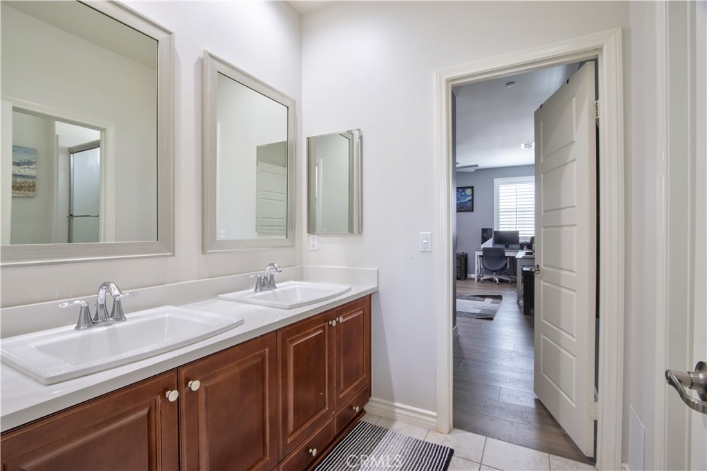 41249 St Croix Temecula, CA 92591 - Photo 38 of 75