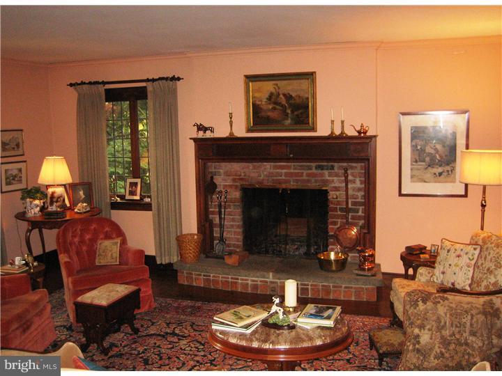 950 Street Road West Chester, PA 19382 - Photo 7 of 25 Fireplace