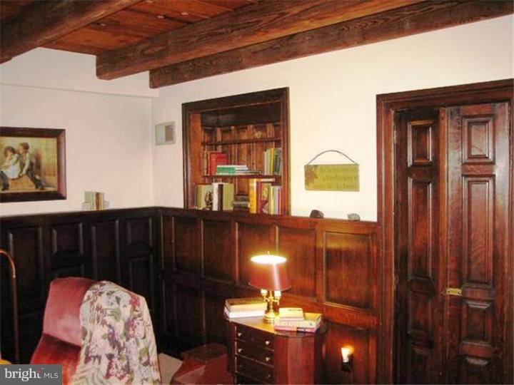 950 Street Road West Chester, PA 19382 - Photo 9 of 25 Family Room