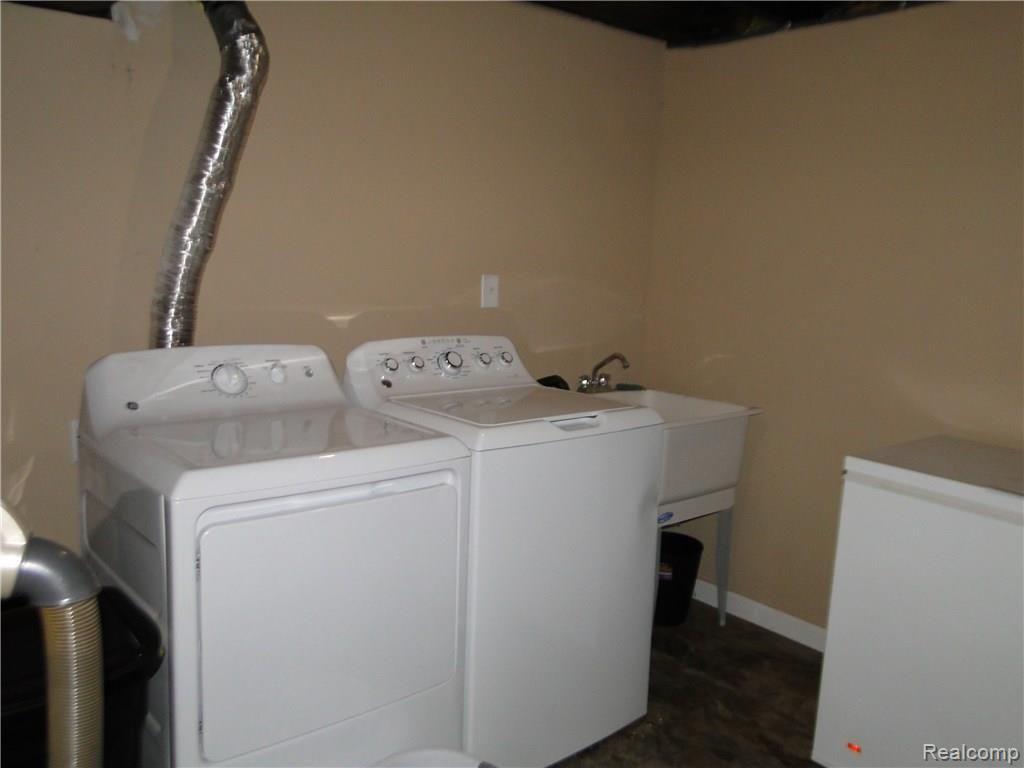 5090 Mt Morris Road Columbiaville, MI 48421 - Photo 32 of 41 Laundry.JPG