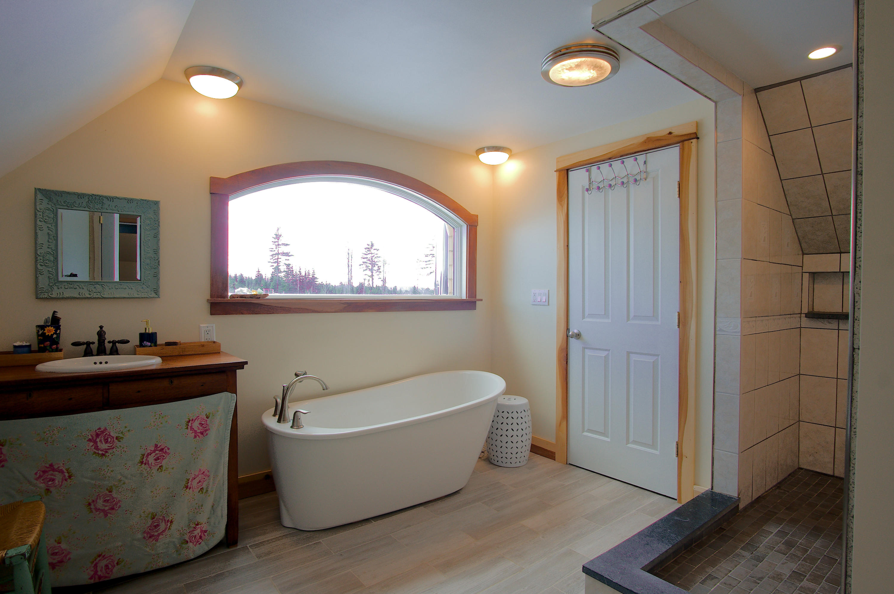 487 Airline Road Ellsworth, ME 04605 - Photo 16 of 61 Bathroom