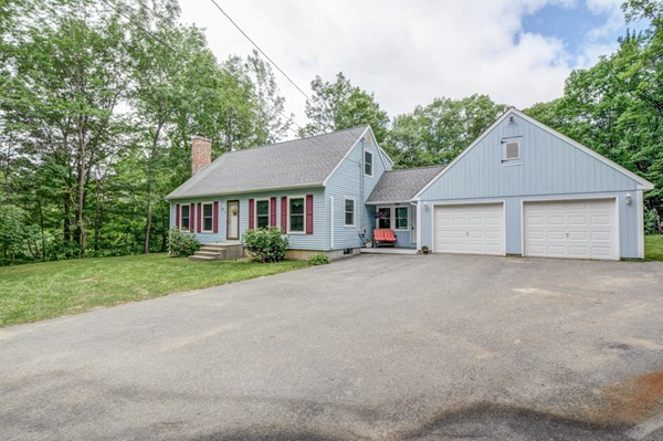 55 East Hill Road Brimfield, MA 01010 - Photo 2 of 28 Gallery Image 2