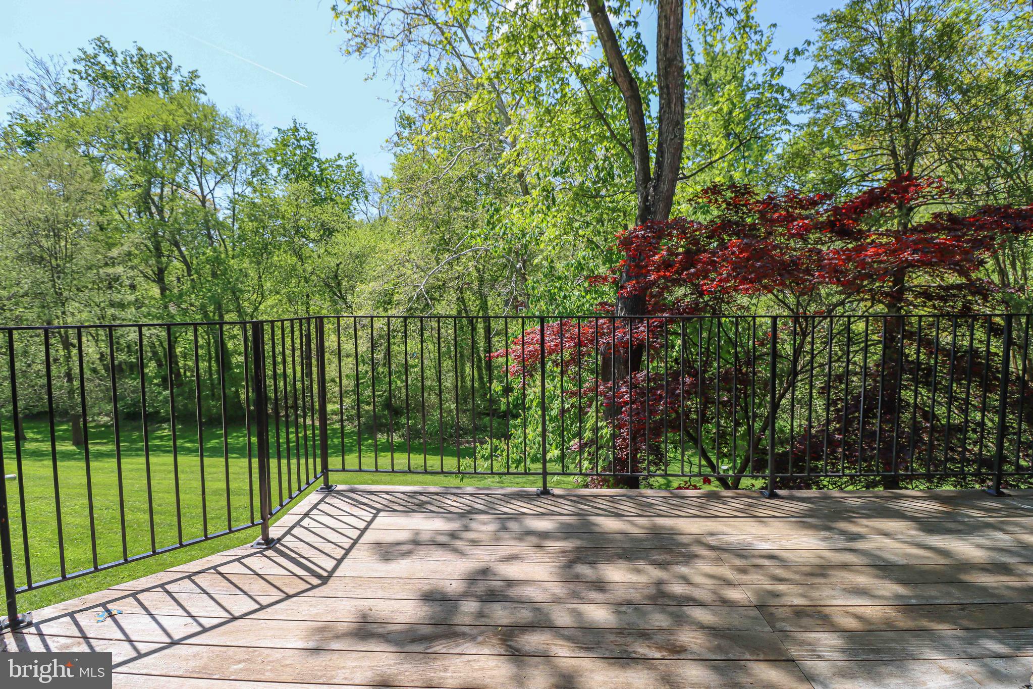11159 Saffold Way Reston, VA 20190 - Photo 33 of 51 a view of a backyard