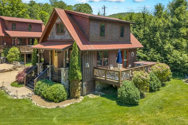 $699,000 | 52 Eagle Cottage Lane, Unit 8, Banner Elk, NC 28604