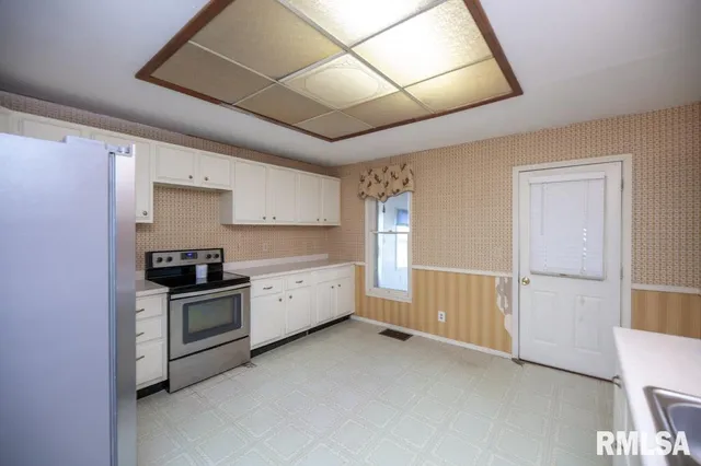 $144,900 | 507 West 3rd Street, Delavan, IL 61734