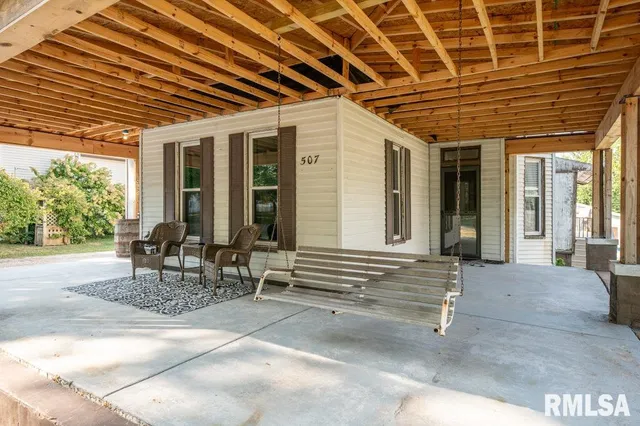 $144,900 | 507 West 3rd Street, Delavan, IL 61734